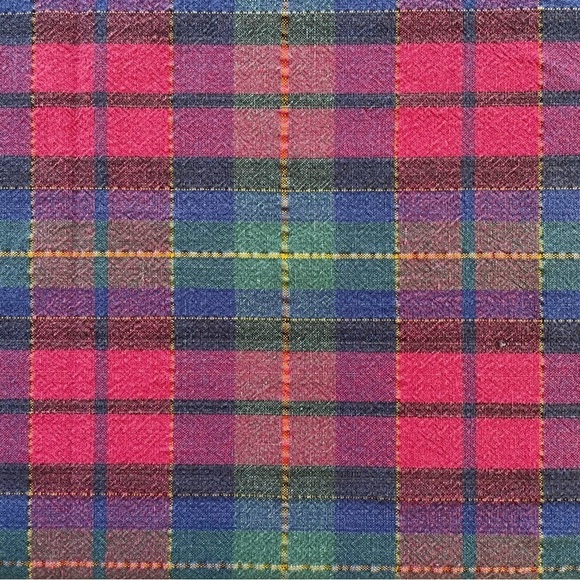 Christmas Holiday Plaid Tartan Table Cloth 77” x  56” - Picture 2 of 6